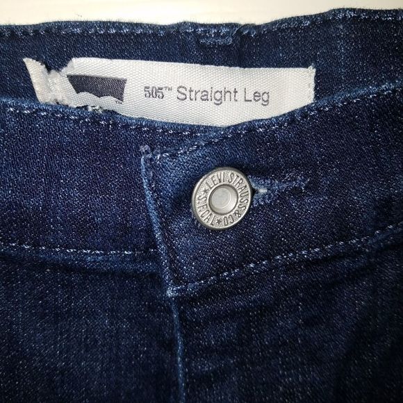 Size 10 Levi jeans. Straight leg - Picture 1 of 5